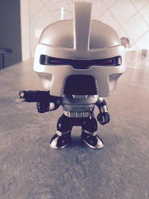 Little Cylon 1i.jpg